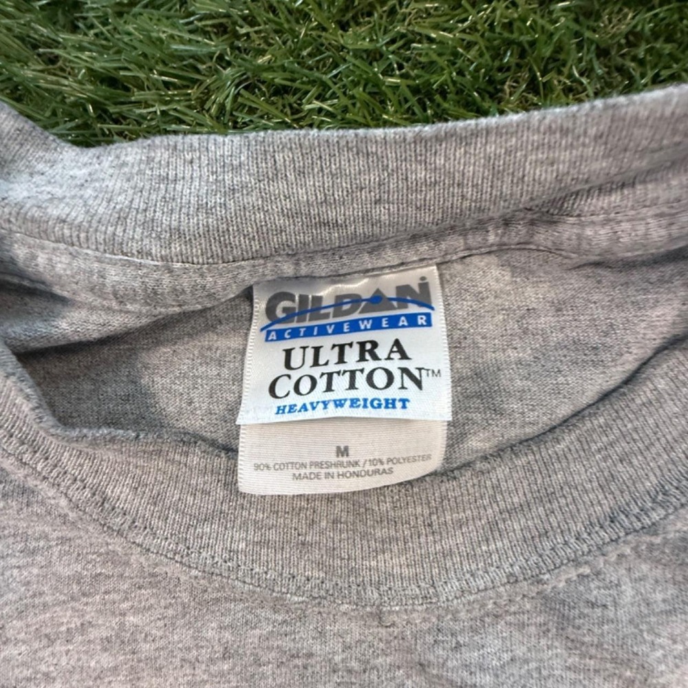 Gildan Ultra Cotton SU&K Penguins Embroidered T-Shirt Grey Mens M Vintage Y2K - Picture 6 of 7